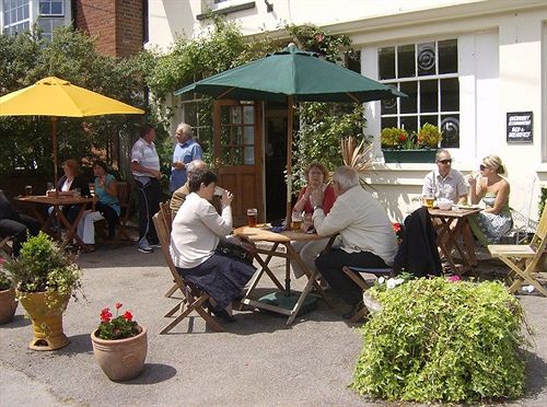 Bed & Breakfast Taste Of India On The Green 3
