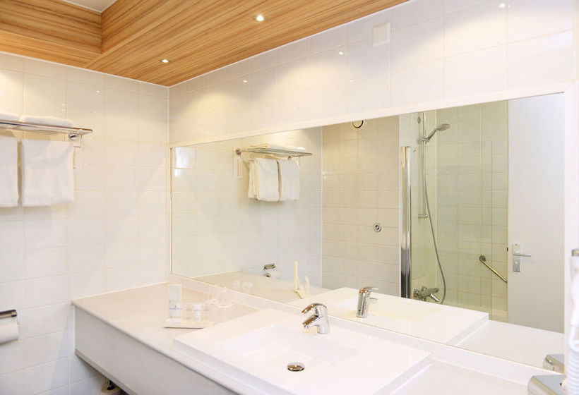 Hotel Golden Tulip Amsterdam Riverside 1