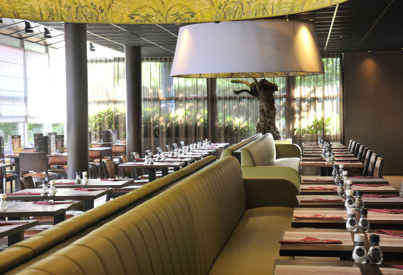 Hotel Golden Tulip Amsterdam Riverside 2