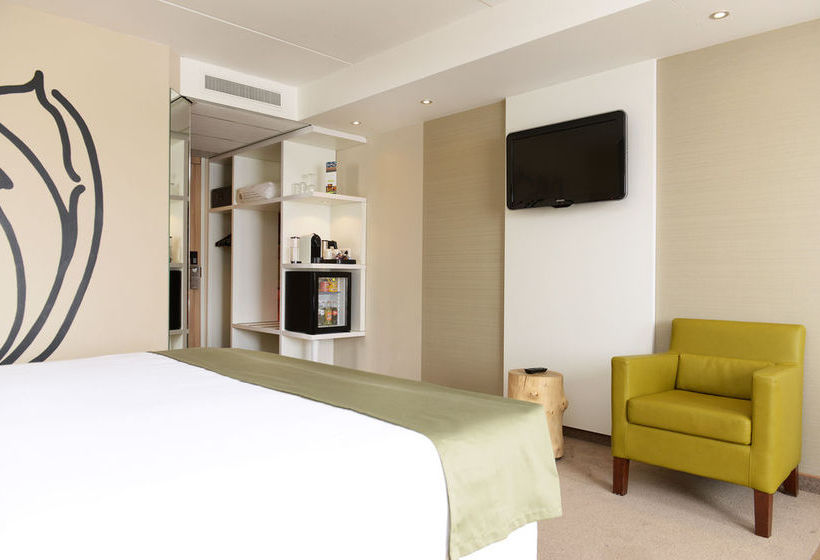 Hotel Golden Tulip Amsterdam Riverside 8