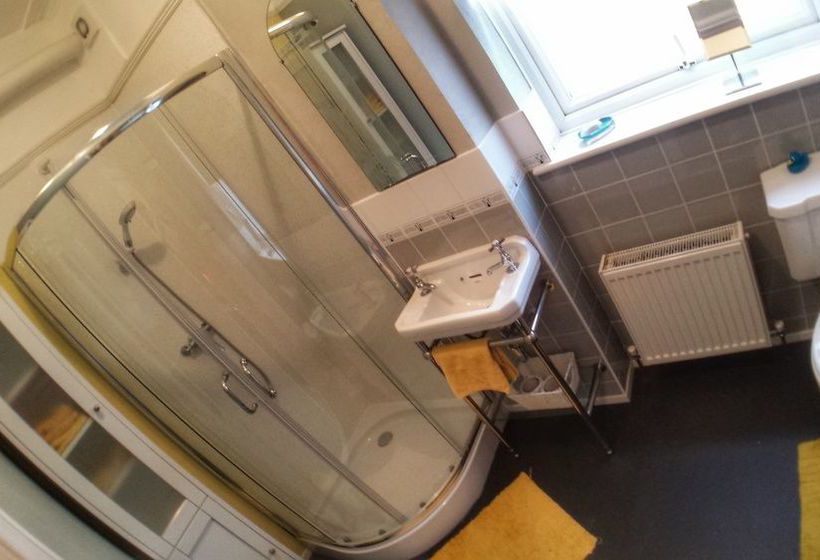 The Ravensbourne Hotel