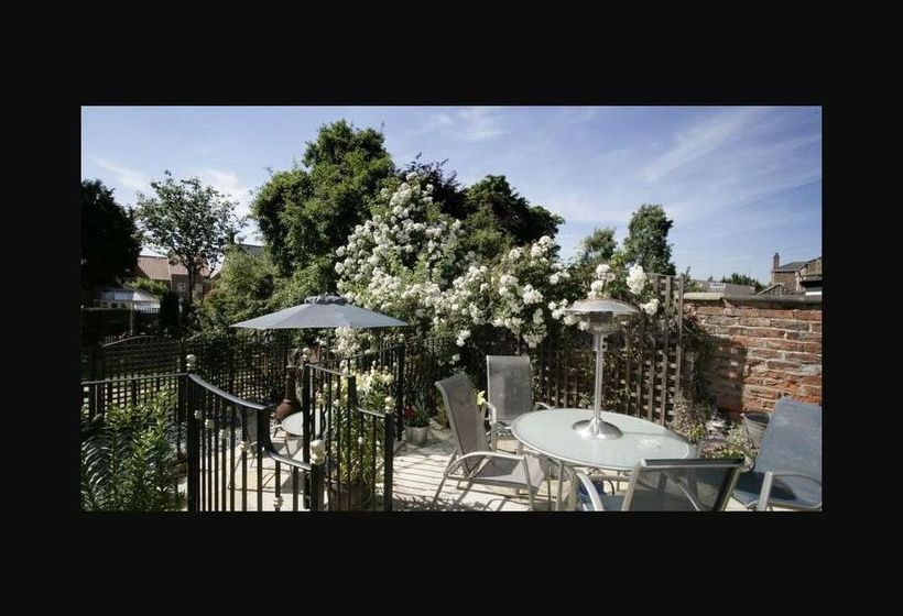 Bed and Breakfast York House