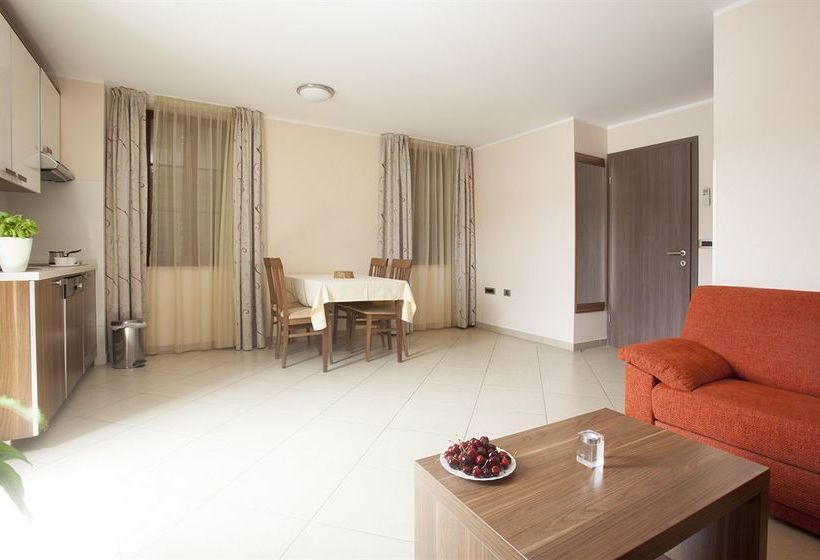 Apartments Vila Piranesi 8
