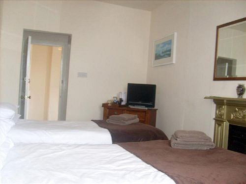 Hotel Bridge On Wool 1