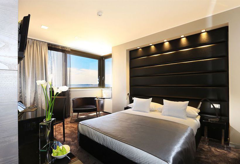 Pension The View Luxury Rooms