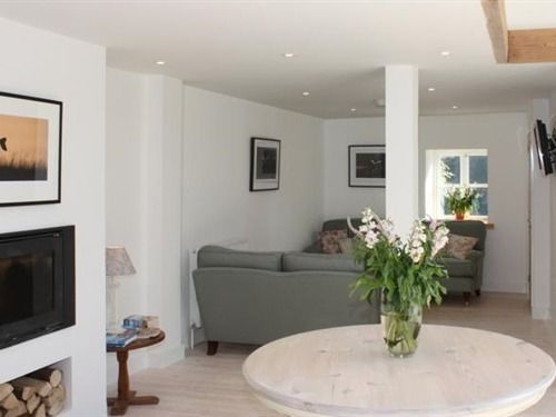 Mount Farm Barn Bed And Breakfast 10