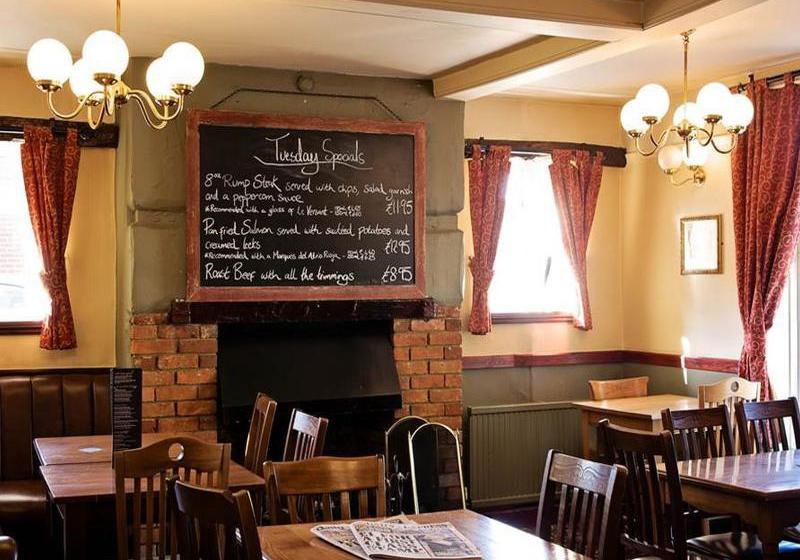 Hotel Ship & Bell 12