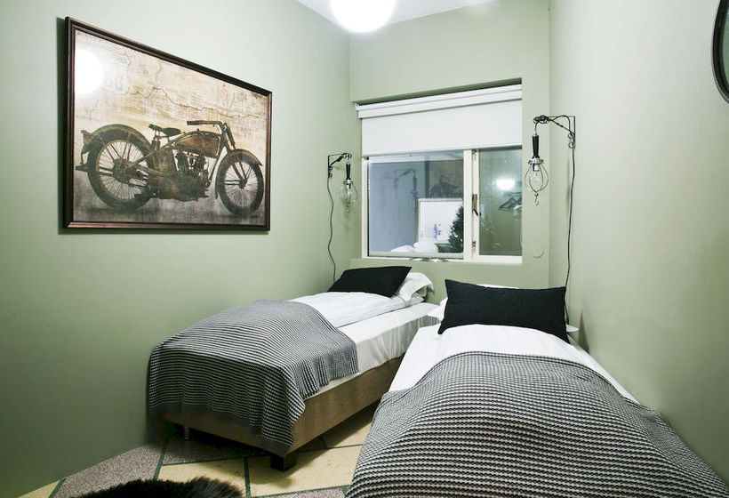 Thomsen Apartments 11