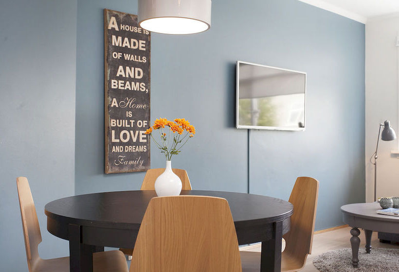 Thomsen Apartments 13