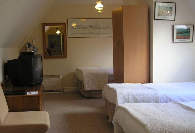 Hotel The Inn With The Well 12