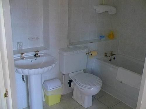 Hotel The Inn With The Well 18