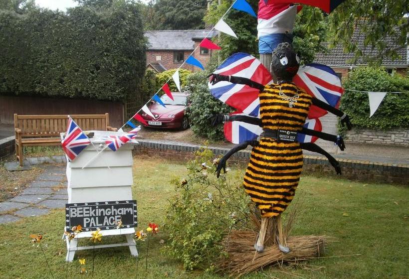 Hotel The Inn With The Well 2