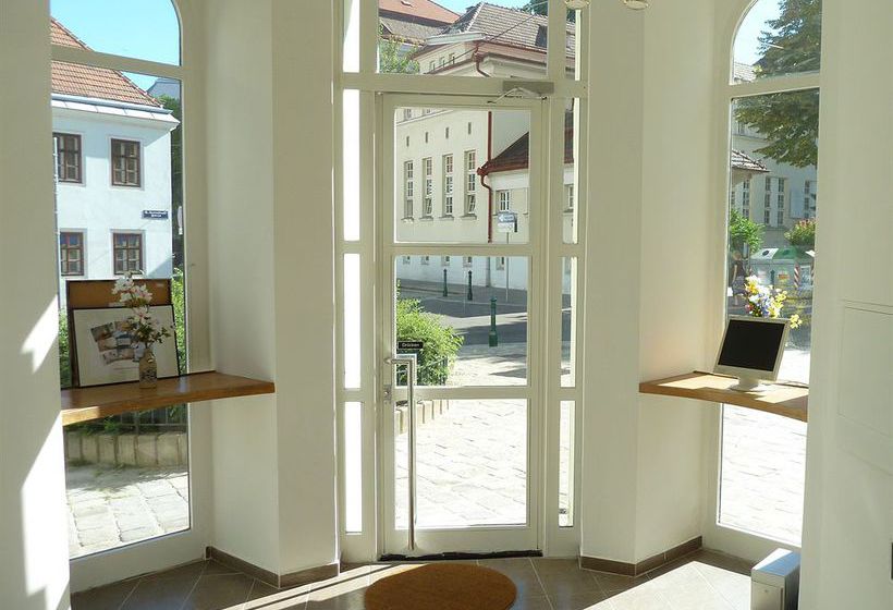 Graf Sobieski Apartments