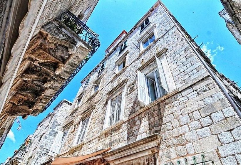 Apartments Old Town Finest