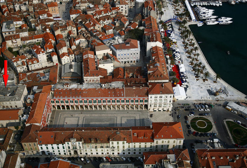 Marmontova Luxury Rooms