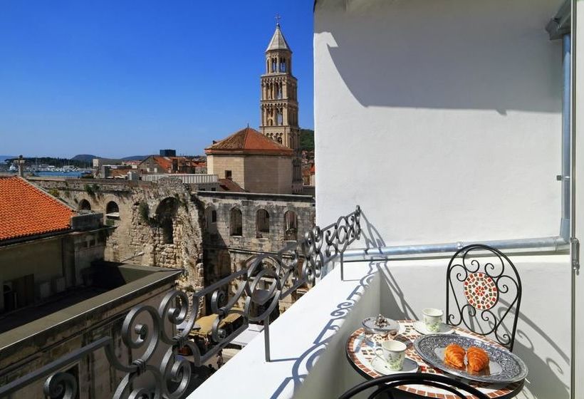 Bed and Breakfast La Porta Luxury Rooms