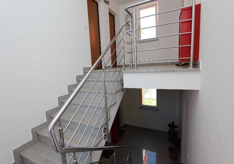 Hotel Apartments Hanna