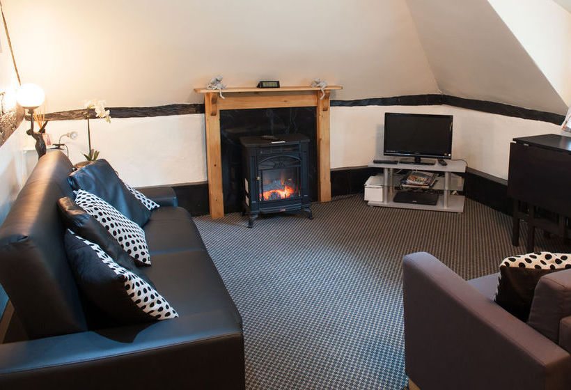 Avon Accommodation 8