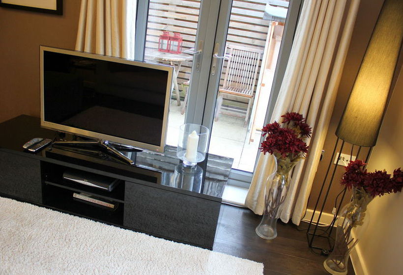 The Luxurious Suite  Peymans