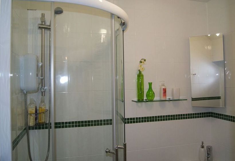 Little Gables Bed & Breakfast