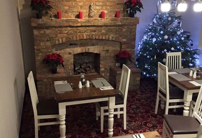 Hotel The Queens Head