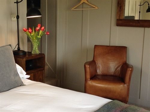 Pension (Hôtel basse catégorie) Number Fifty Townhouse Accommodation