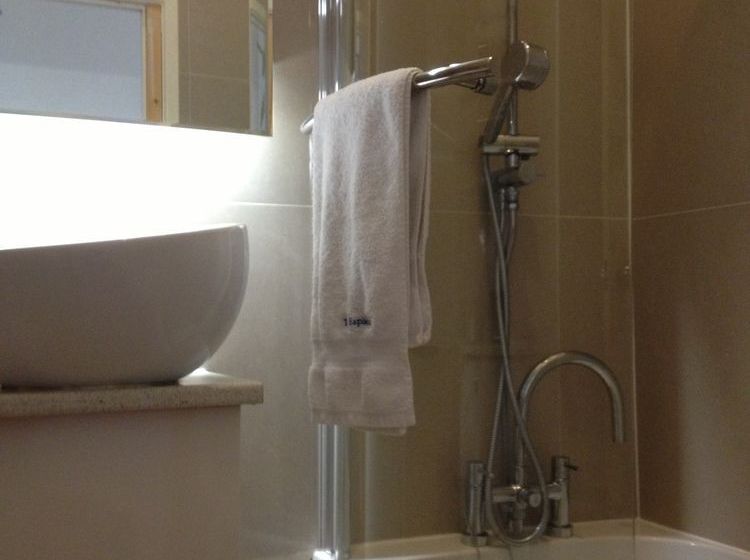 Pension (Hôtel basse catégorie) The Esplanade 13