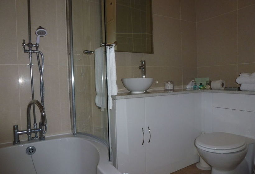 Pension (Hôtel basse catégorie) The Esplanade 2