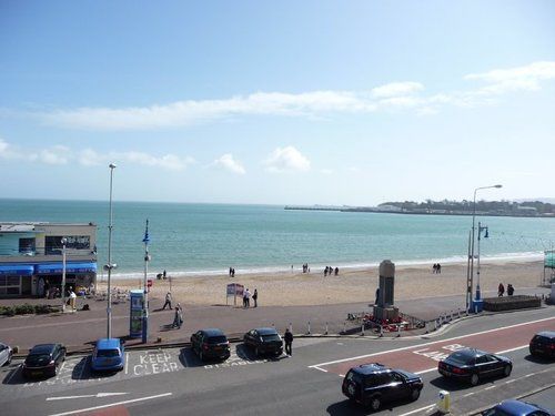 Pension (Hôtel basse catégorie) The Esplanade 20