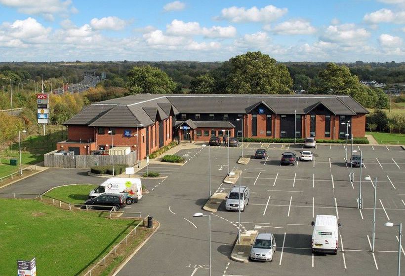 Hotel Ibis Budget Derby