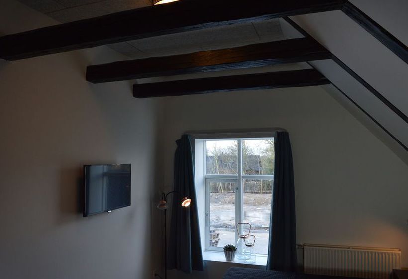 Bed & Breakfast Femhøj 11