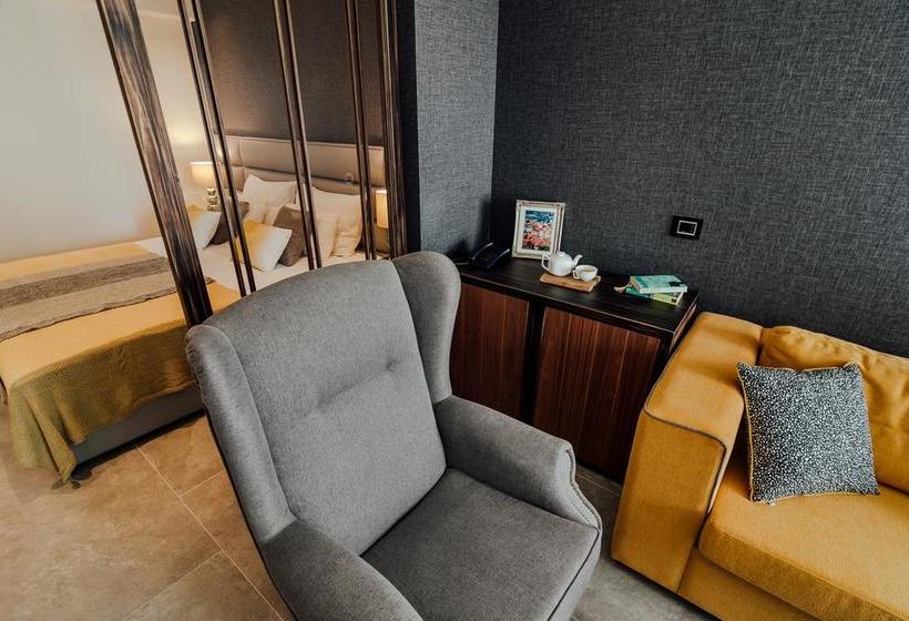 Boutique Hotel Casa Del Mare-pietra 15