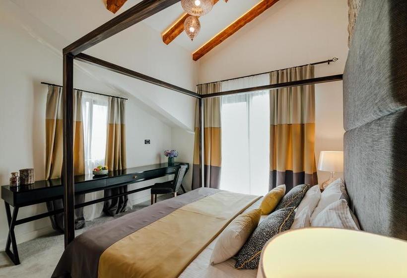 Boutique Hotel Casa Del Mare-pietra 17