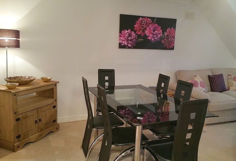 The Luxurious Riverside Peymans 6