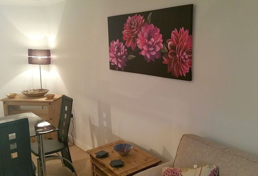 The Luxurious Riverside Peymans 9