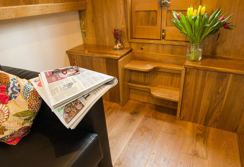 Hôtel Narrowboat Puzzle 11