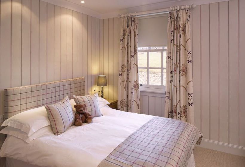 Hotel The Lodge Carfraemill