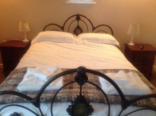 Four Seasons Bed And Breakfast 2