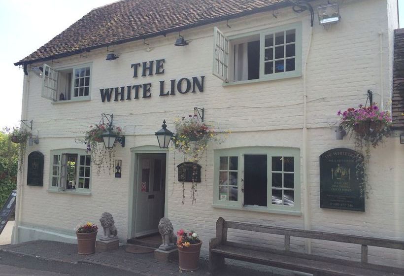 Hotel The White Lion