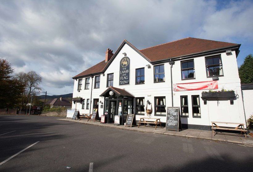 Hotel The Lamb And Flag 13