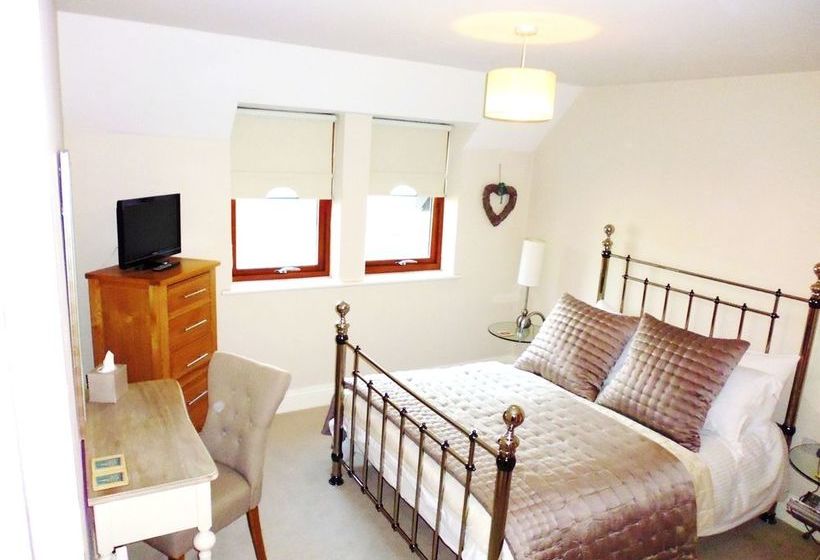 11 Talbot Court Apartment 1