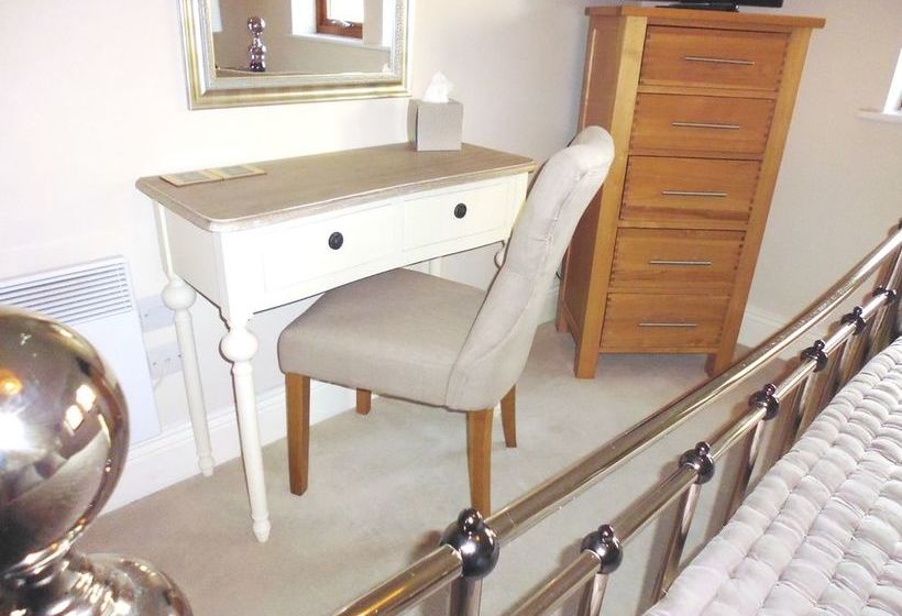 11 Talbot Court Apartment 4