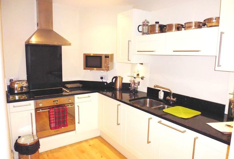 11 Talbot Court Apartment 6