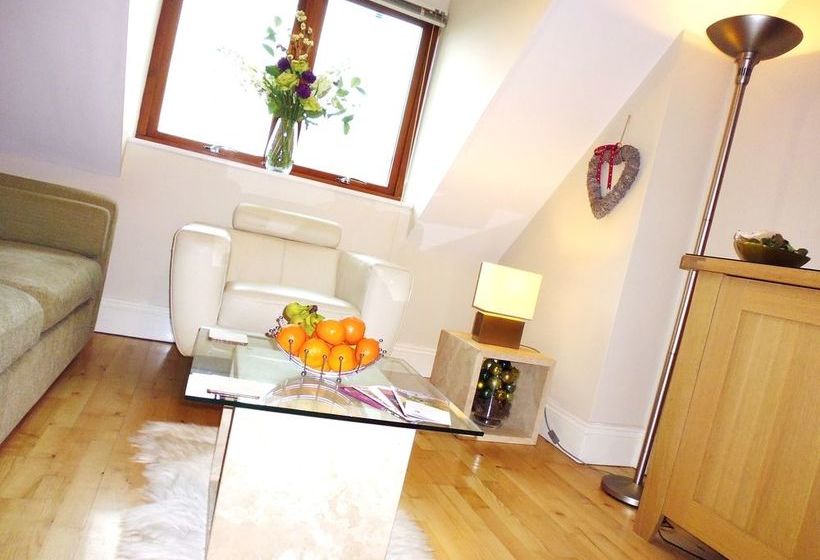 11 Talbot Court Apartment 9