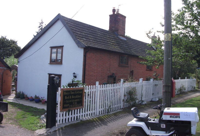 Bed and Breakfast Holly Tree Cottage