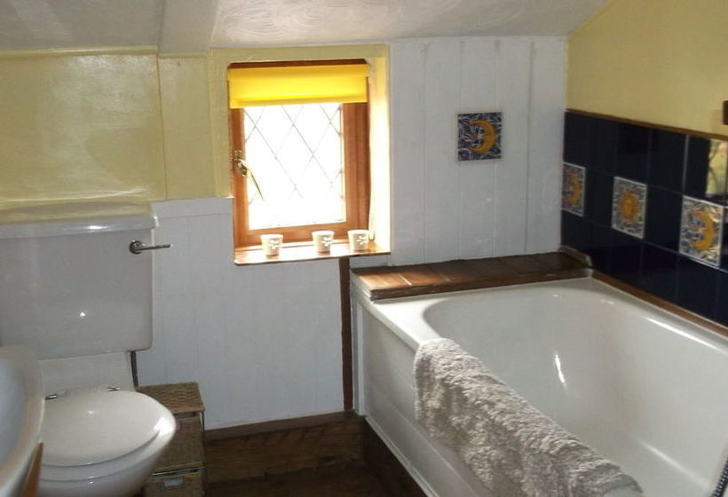 Bed & Breakfast Holly Tree Cottage 14