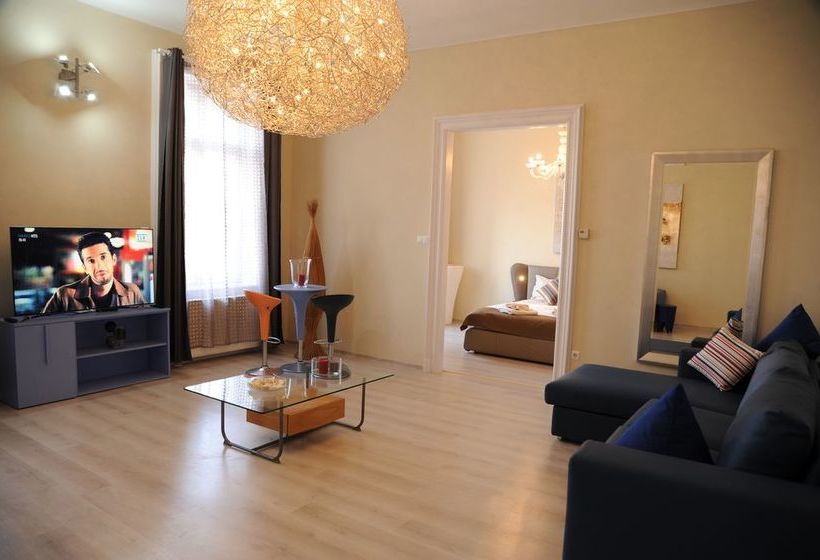 BudapestEasyFlat Oktogon Lux