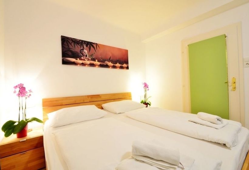 Ajo Apartments Central