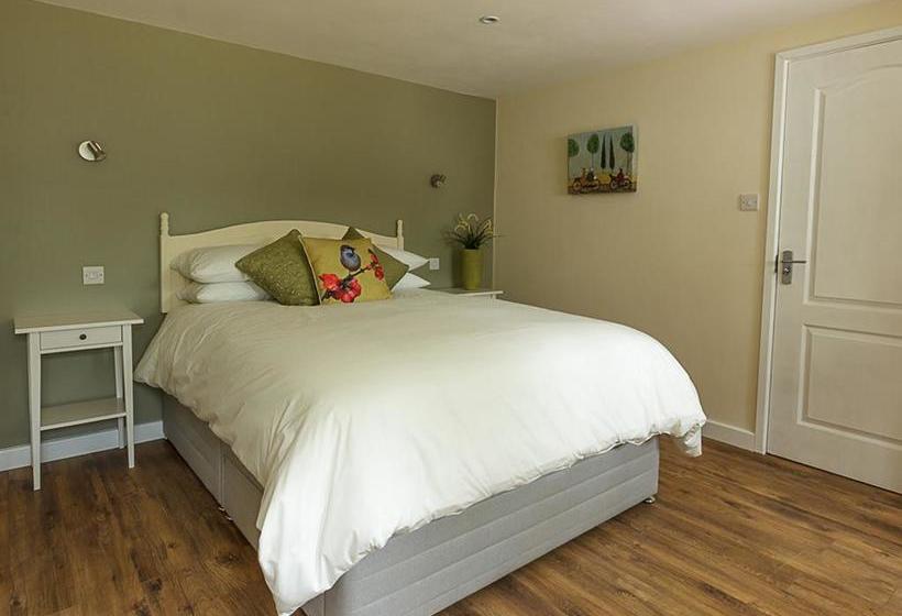 Amberwood Bed And Breakfast