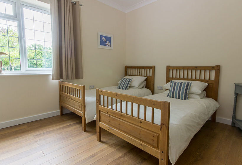 Amberwood Bed And Breakfast 11